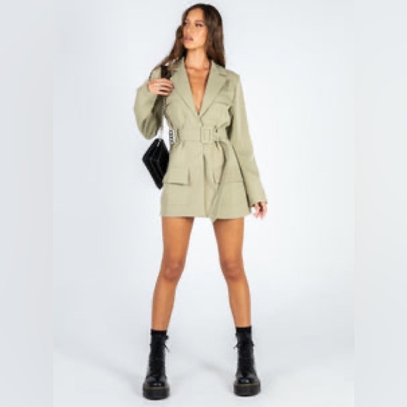 LIONESS Blazer / Dress - Picture 8 of 14